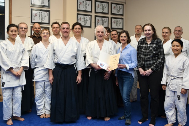 Aikidogruppe mit Reinhard Kohnen als moin!Vereinsheld