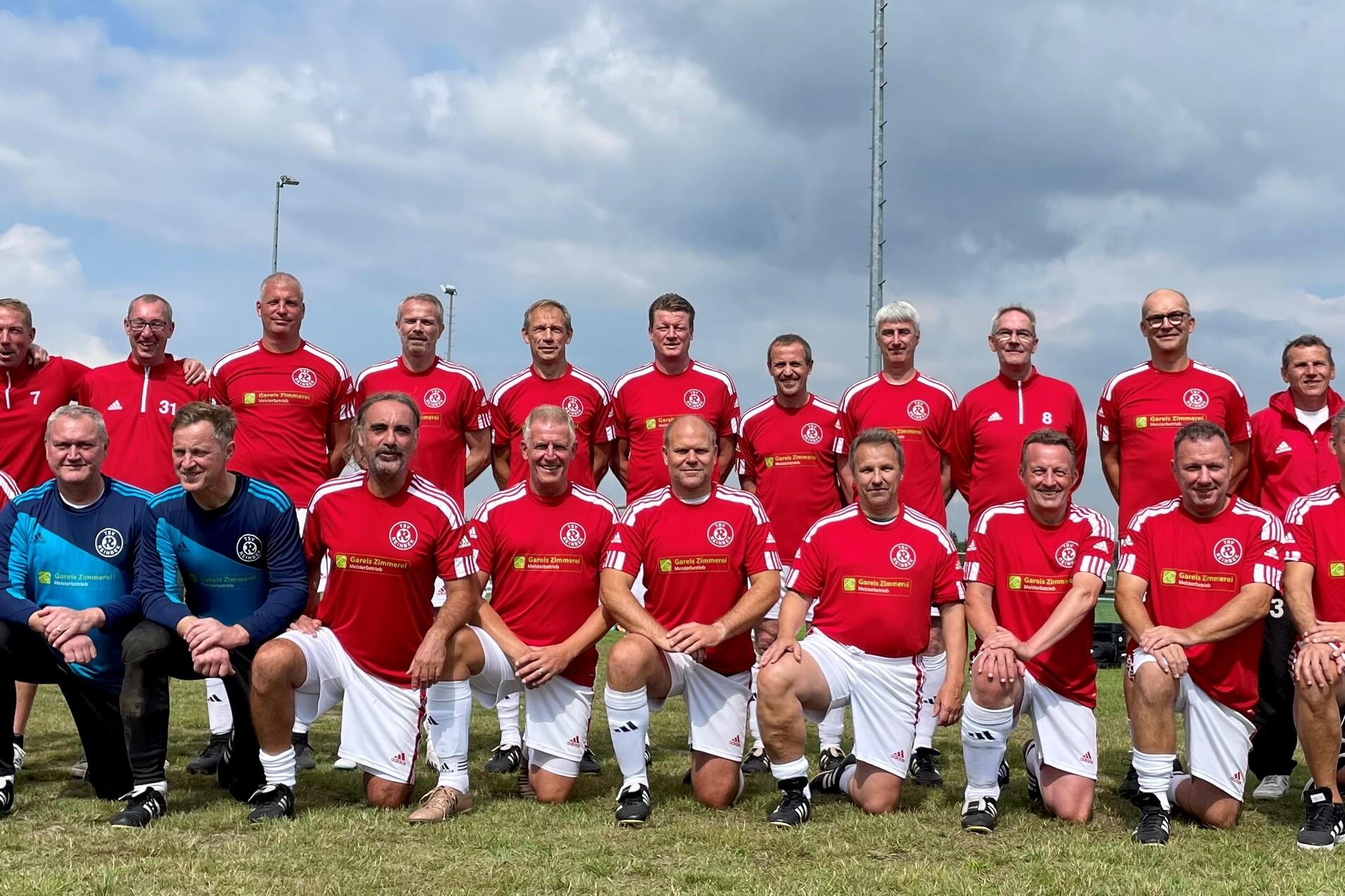 Ü50 wird Norddeutscher Meister Gruppenbild Ü50 Fußball
