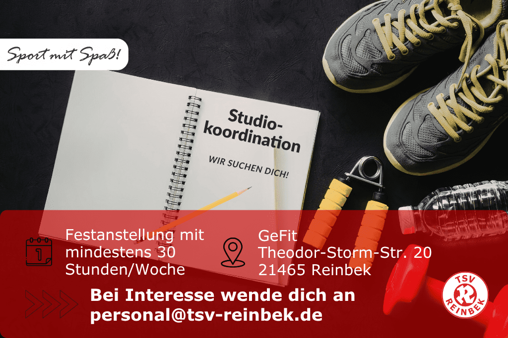 Turnschuhe, eine Wasserflasche, ein Handtrainer, eine Hantel und einen Collegeblock