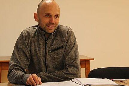 Sebastian nimmt Arbeit auf