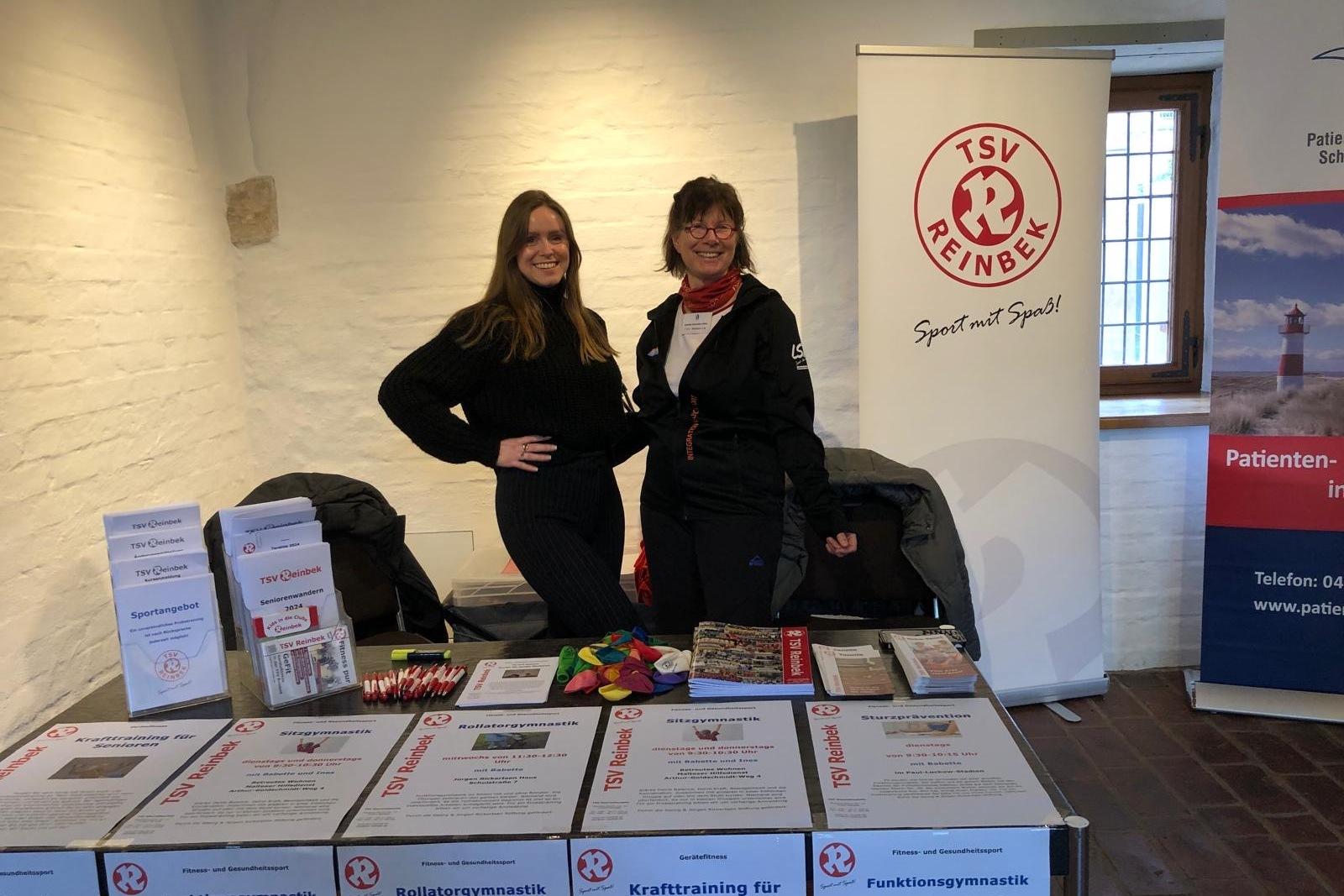 Seniorenmesse 2024 Alexandra Quenstedt und Babette Rackwitz-Hilke vertreten den Verein auf der Seniorenmesse 2024