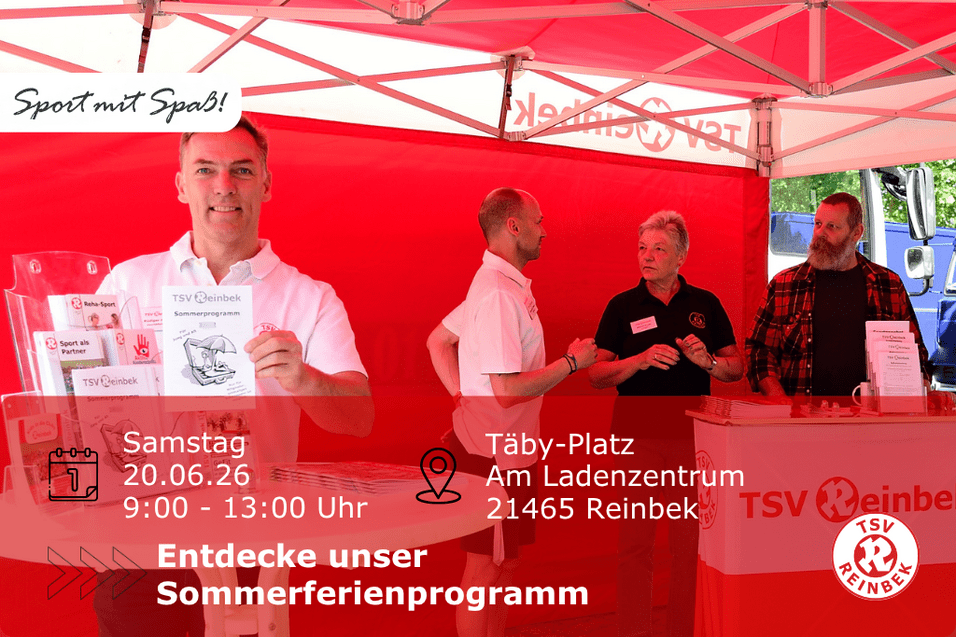 Marktstand Mitarbeiter der TSV Reinbek stehen in einem roten Zelt. Eine Person hält das Sommerferienprogramm in die Kamera