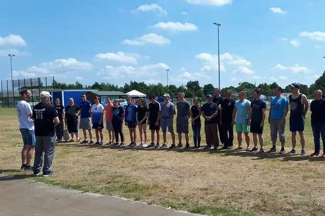 Outdoorfoto der Lehrgangsteilnehmer Glinde 2023