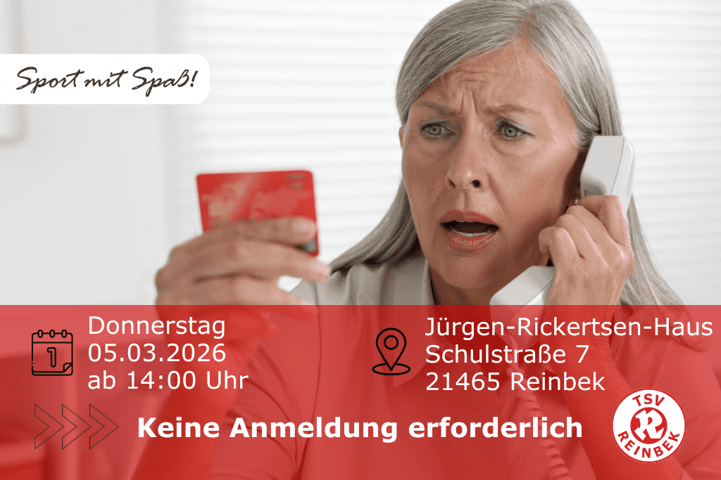 Seniorin am Telefon schaut entt&auml;uscht auf ihre Kreditkarte. Bild enth&auml;lt Orts- und Datumsangabe