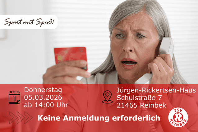 Seniorin am Telefon schaut entt&auml;uscht auf ihre Kreditkarte. Bild enth&auml;lt Orts- und Datumsangabe