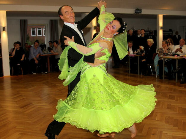 Tanzpaar Hagemeister tanzt bei den Landesmeisterschaften Senioren IV