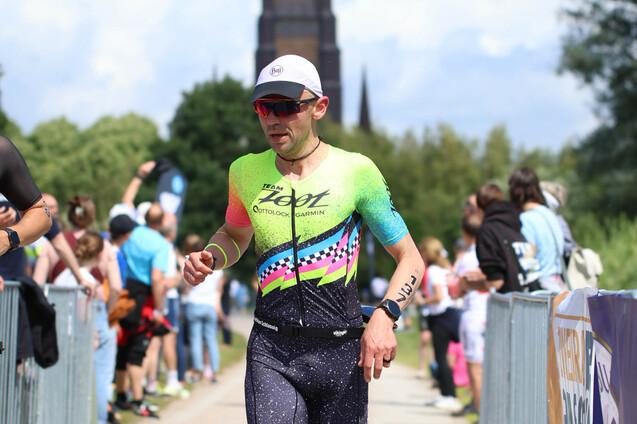 Sebastian David l&auml;uft beim Viking Triathlon