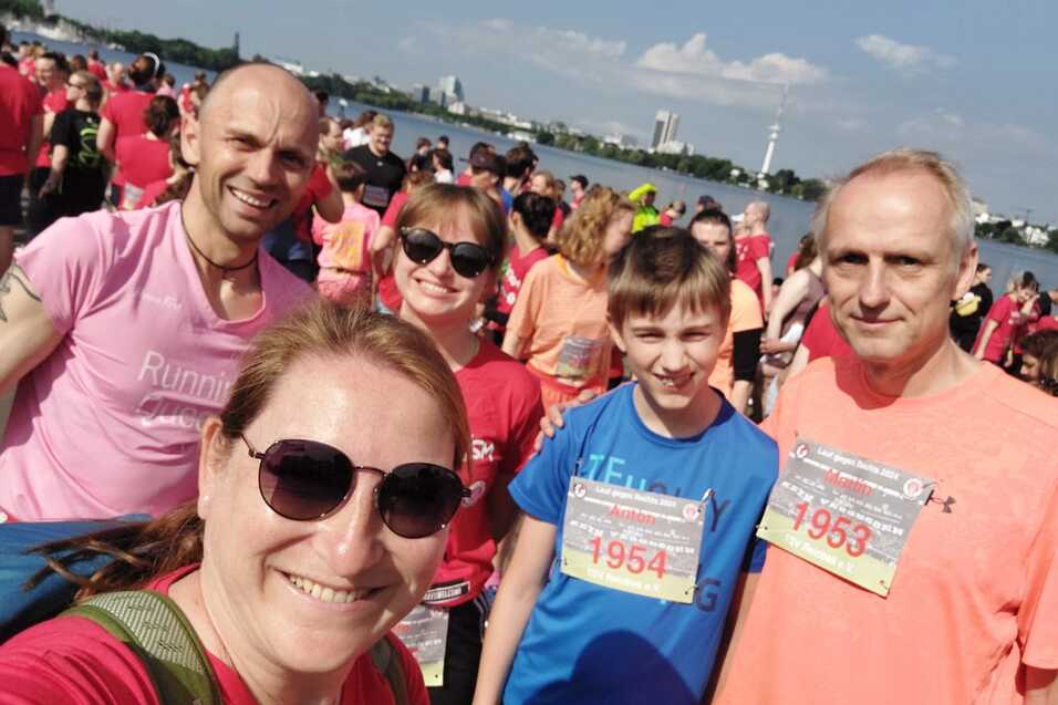 Lauf gegen Rechts Selfie unserer Triathleten, die an dem "Lauf gegen Rechts" teilgenommen haben