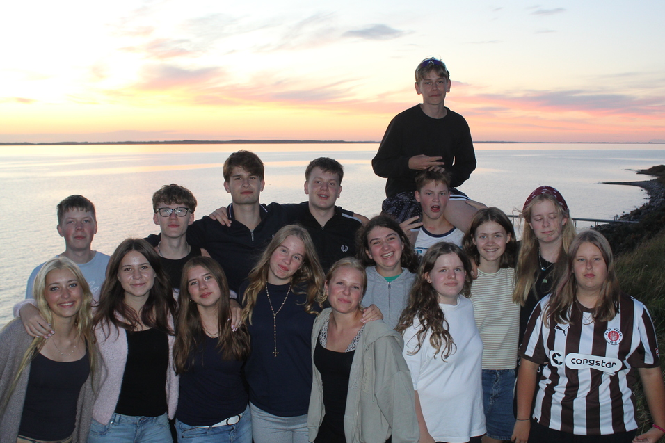 Gruppenfoto der Teilnehmer auf der Jugendreise